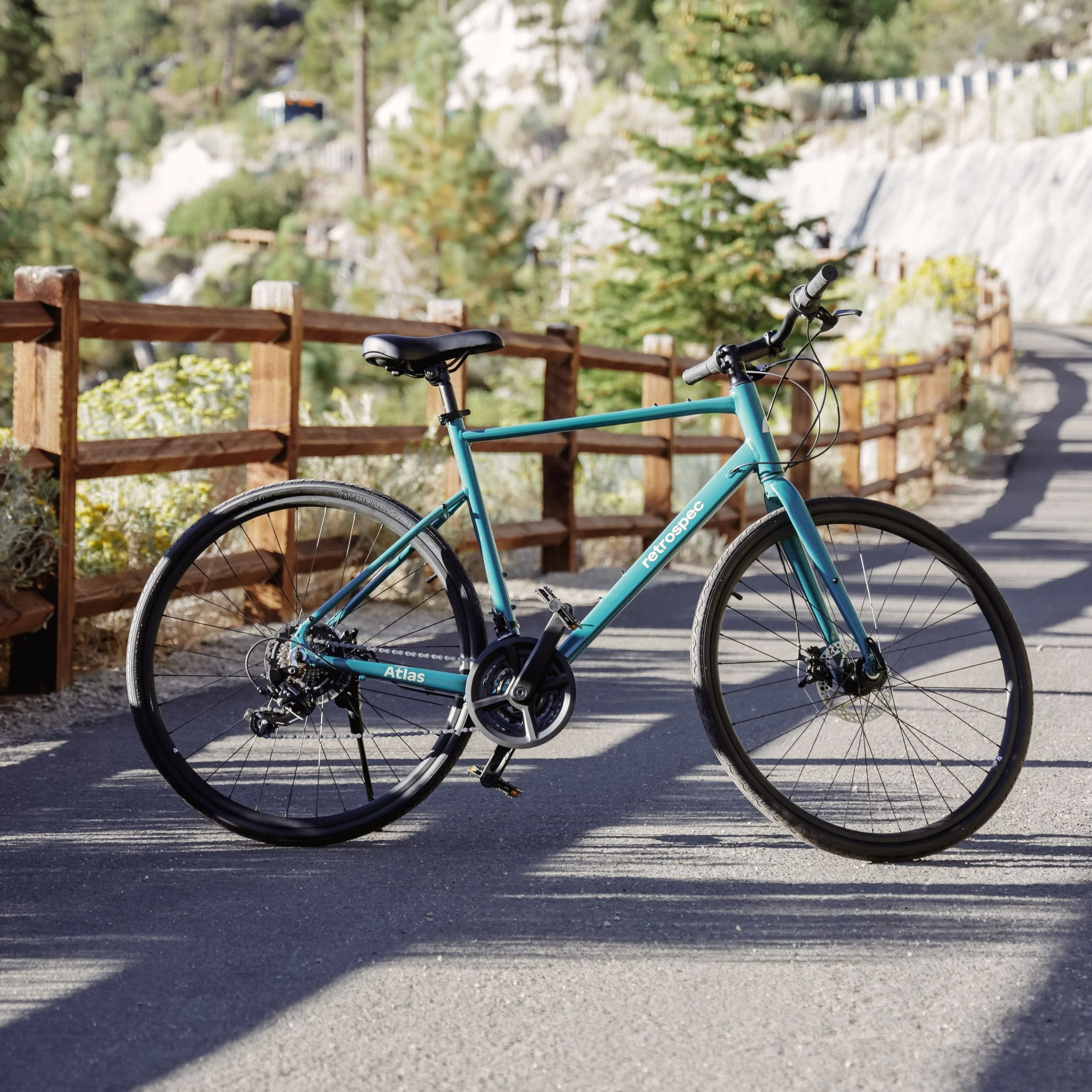 Atlas Fitness Hybrid Bike - 21 Speed - Image 4