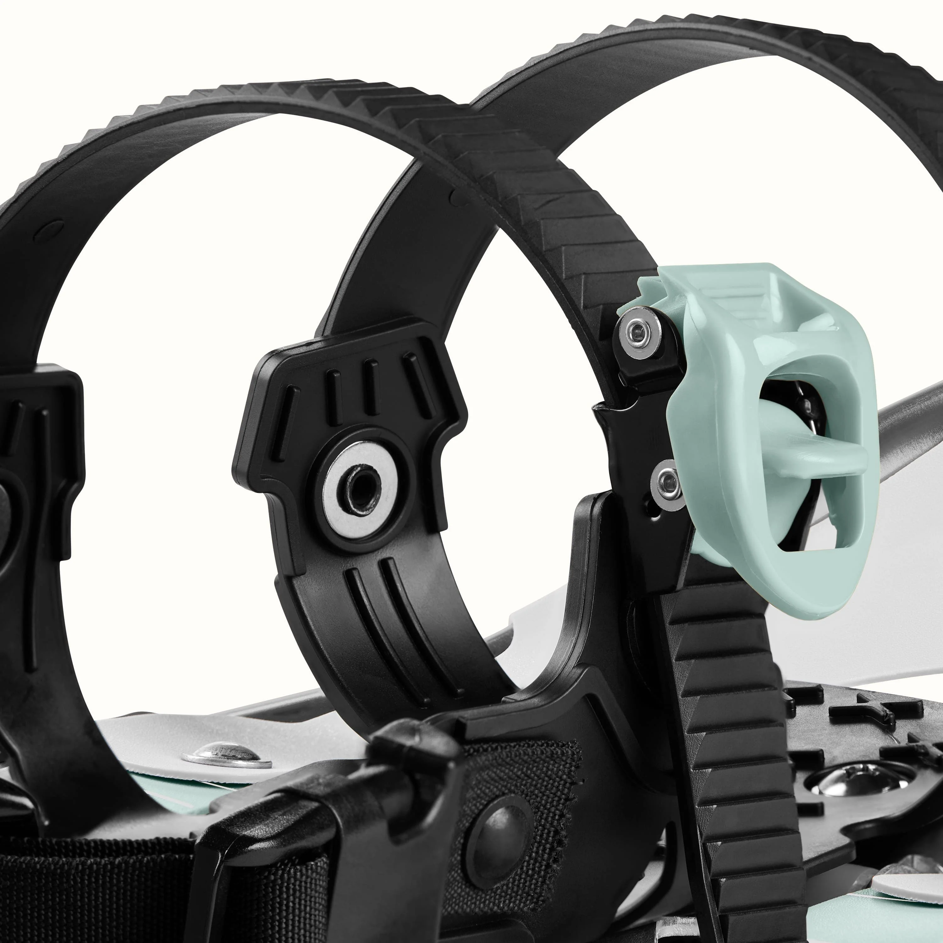 Drifter Snowshoe Bundle With Trekking Poles - Image 57