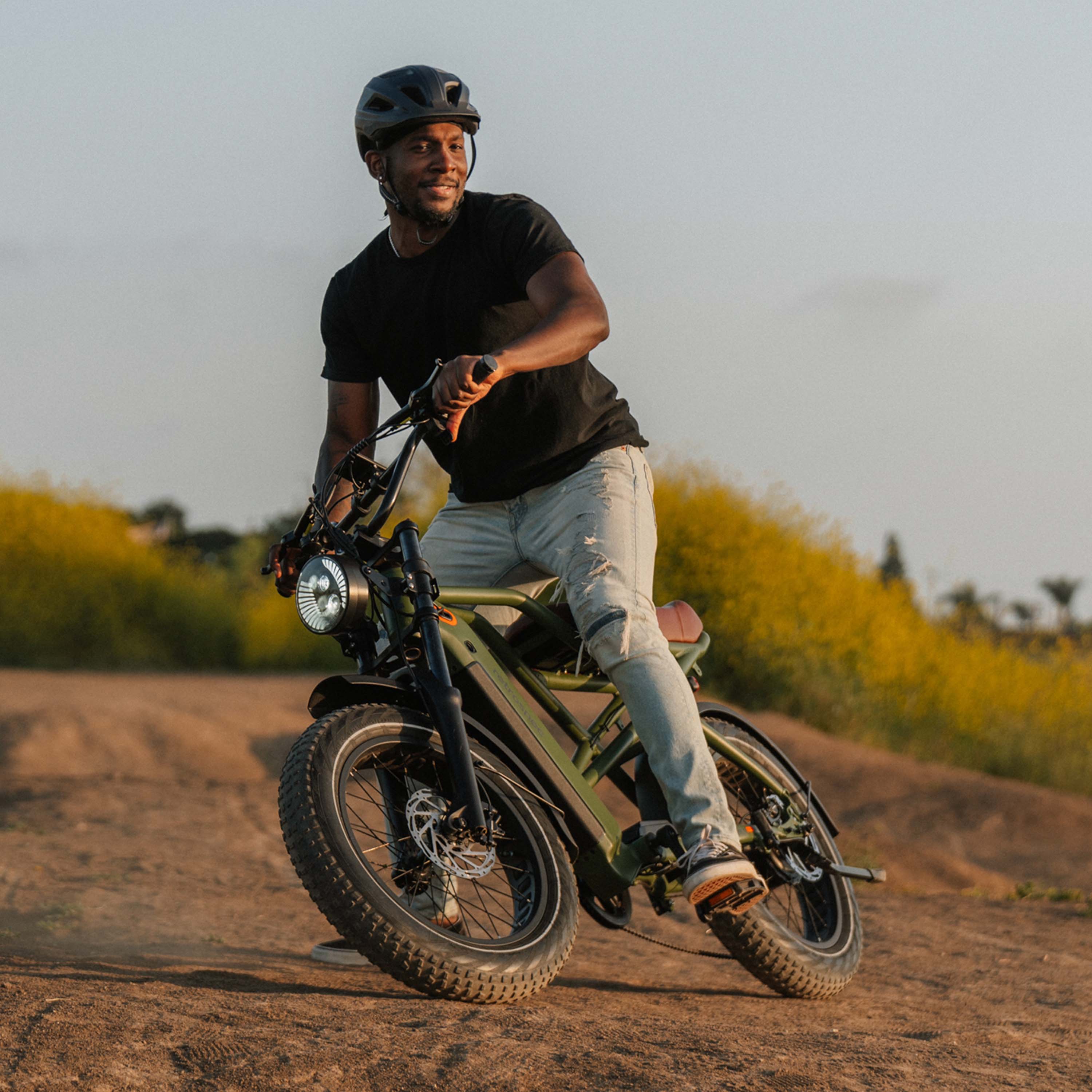 Valen Rev+ Fat Tire Electric Bike - Image 12