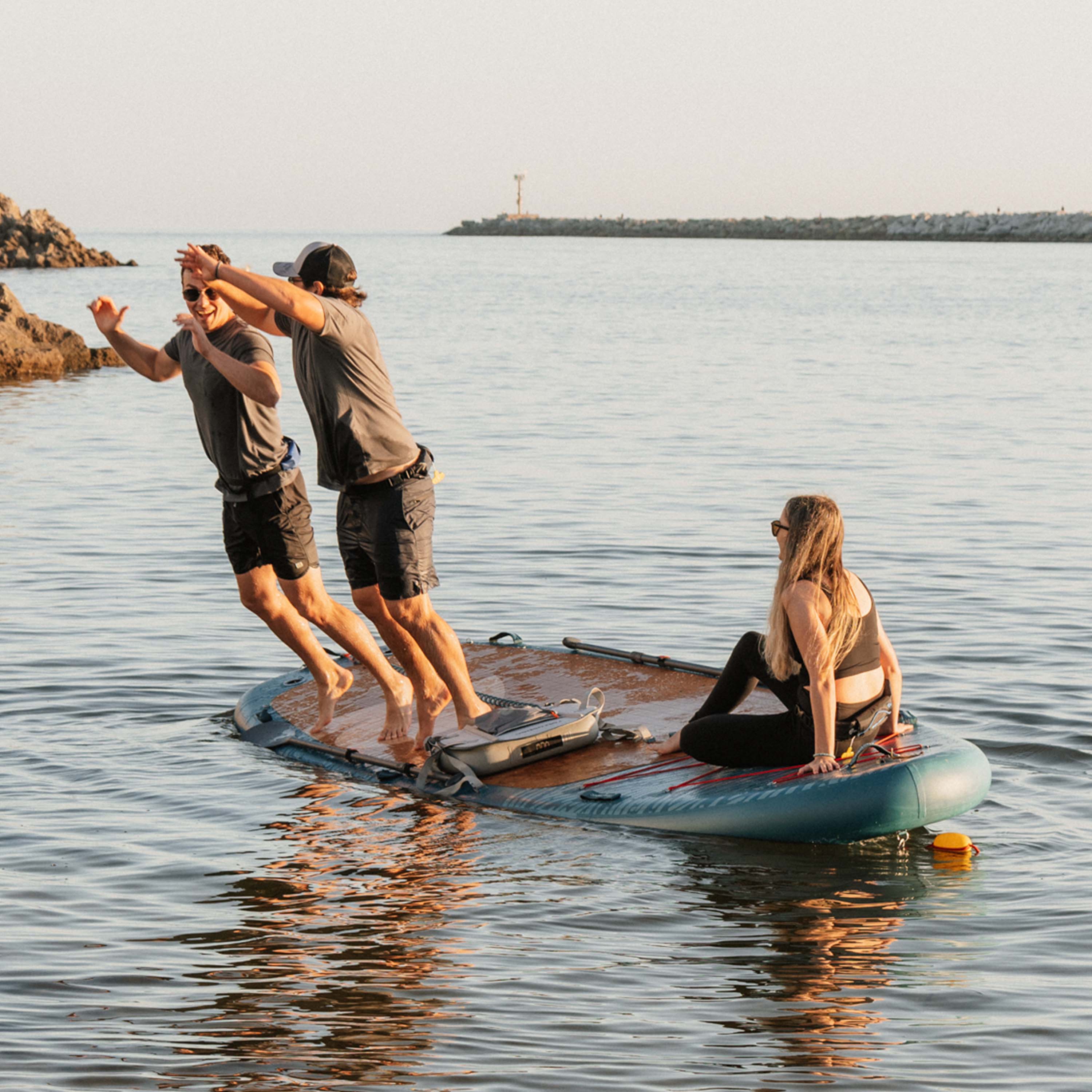 Weekender Crew XL Multi-Person Inflatable Stand Up Paddle Board 15’ - Image 10